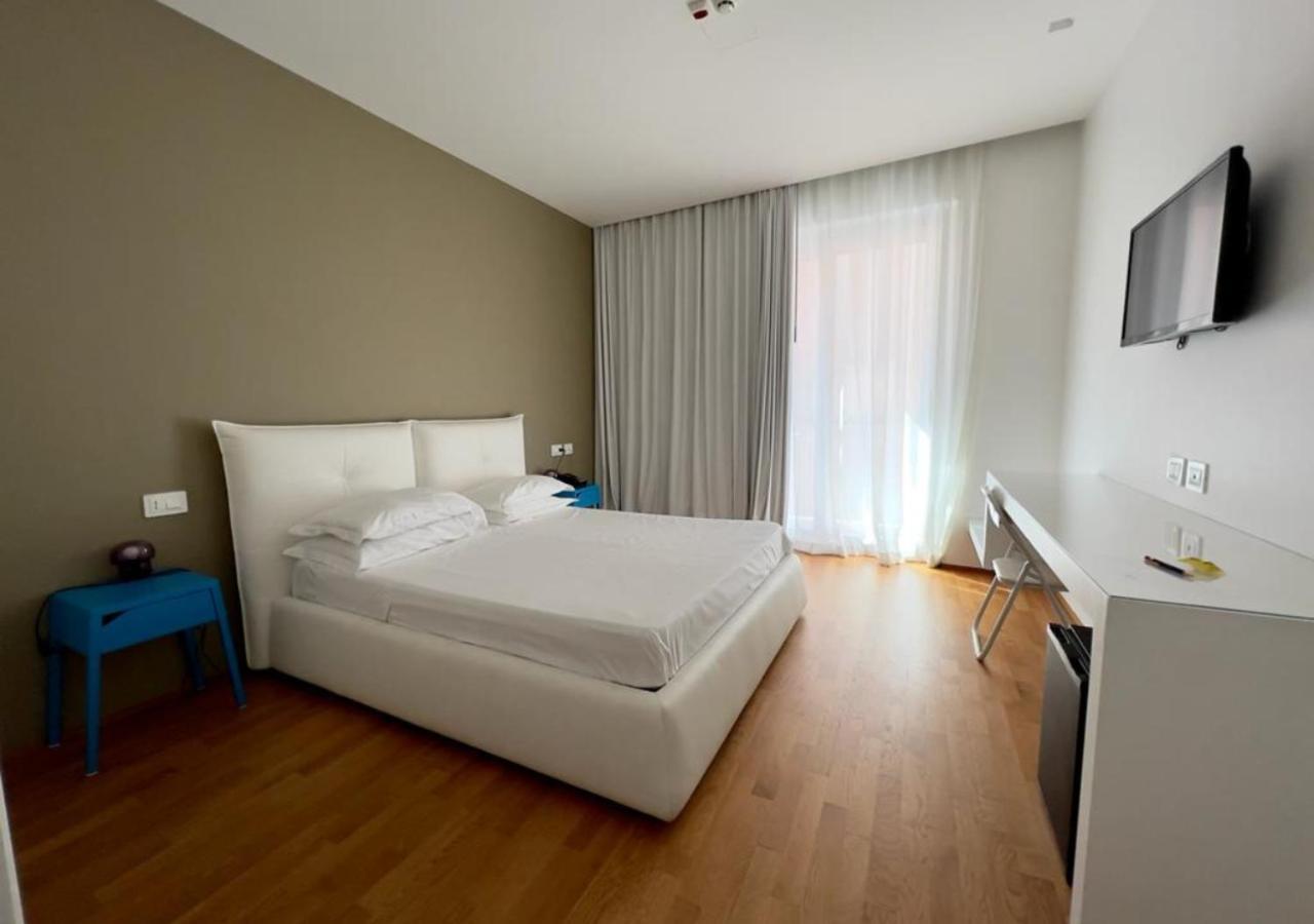 Copacabana Hotel Design マルゲリータ・ディ・サヴォイア エクステリア 写真